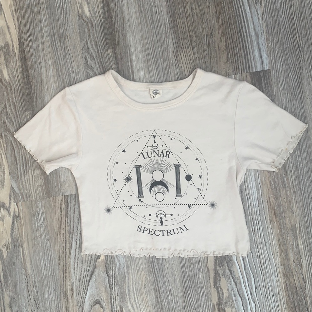 Super cute lunar spectrum Urban Outfitters crop